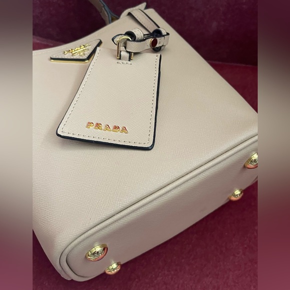 Prada bag with dust - Picture 7 of 11